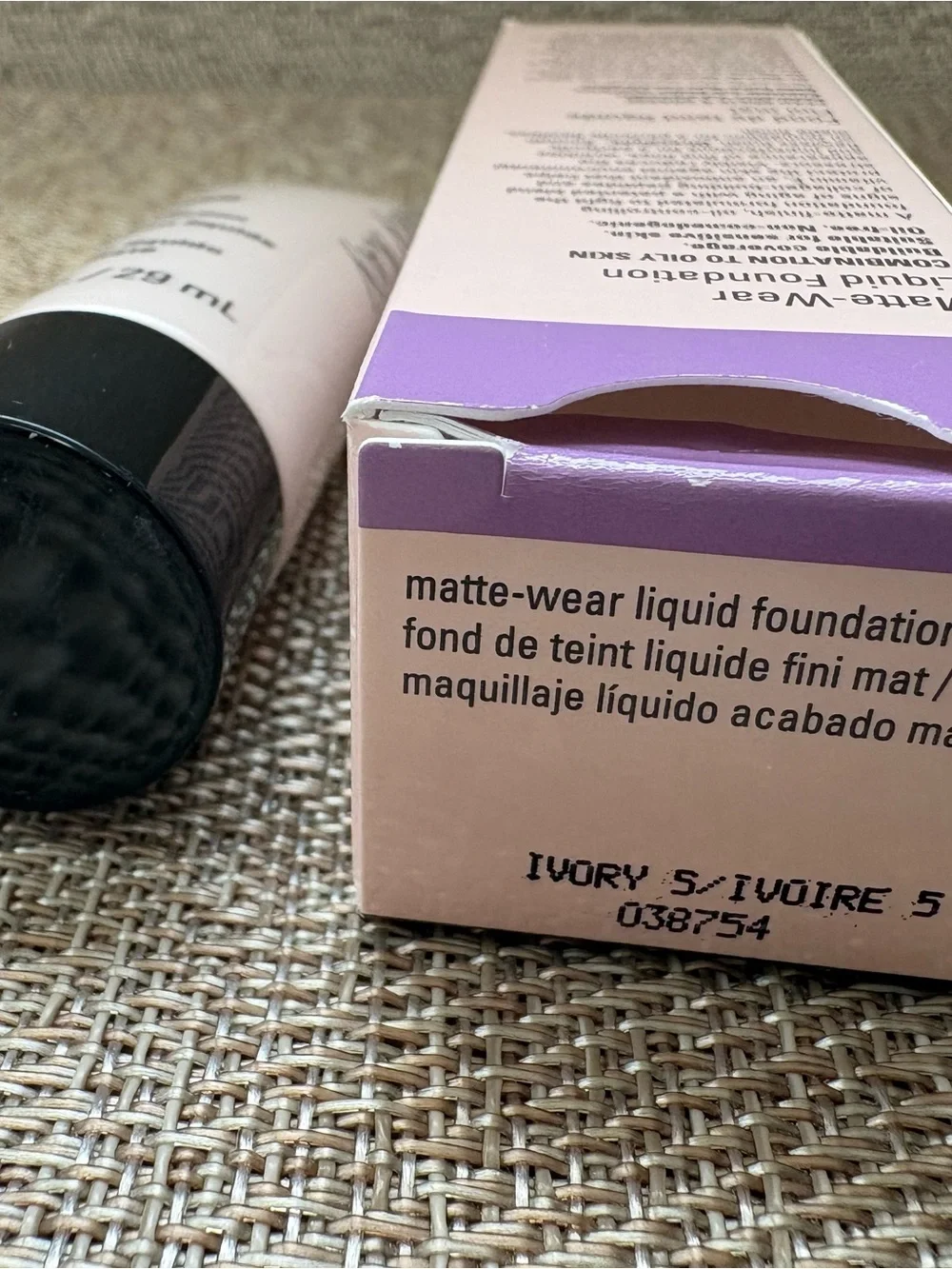Mary Kay Timewise Matte-Wear Liquid Foundation Ivory 5 (038754) New In Box